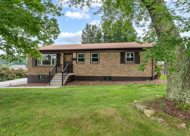 Property at 1112 Curve Rd, Pearisburg, VA 24134, 3 beds, 1 bath