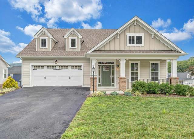 Property at 200 Claire Dr, Blacksburg, VA 24060, 3 beds, 2.5 baths