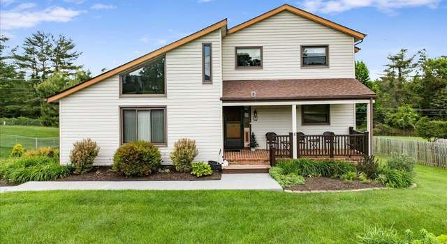Photo of 285 Briarwood Dr SW, Christiansburg, VA 24073