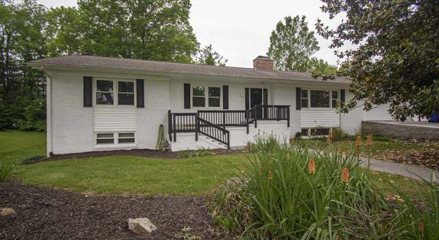 Photo of 832 Hutcheson Dr, Blacksburg, VA 24060
