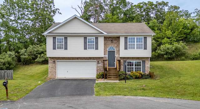 Photo of 200 Wistaria Dr, Christiansburg, VA 24073