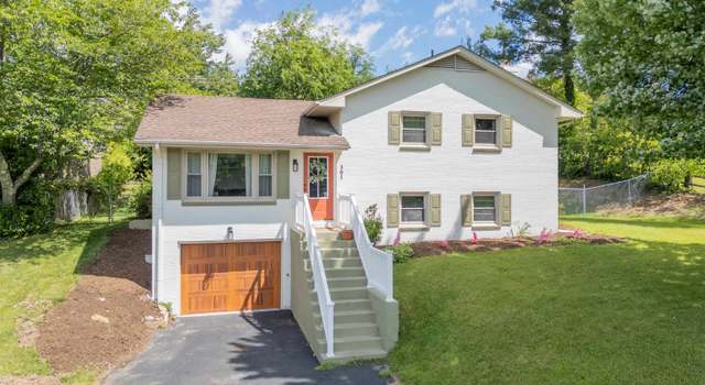 Photo of 305 Overland Dr, Christiansburg, VA 24073