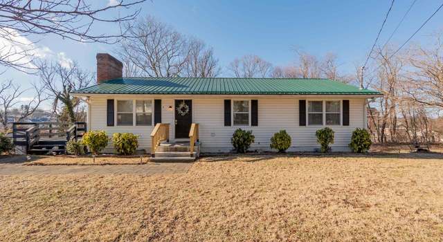 Photo of 9 Montague St, Christiansburg, VA 24073