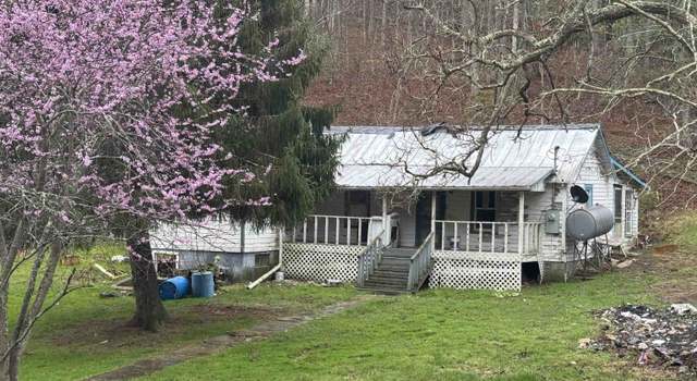 Photo of 3428 Case Knife Rd, Pulaski, VA 24301