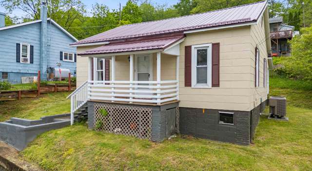 Photo of 245 Grayson St, Fries, VA 24330
