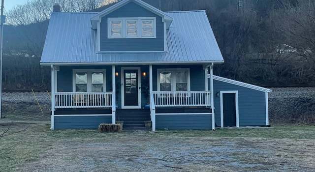 Photo of 2542 Lurich Rd, Narrows, VA 24124