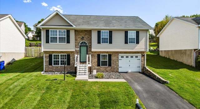 Photo of 150 Sage Ln, Christiansburg, VA 24073