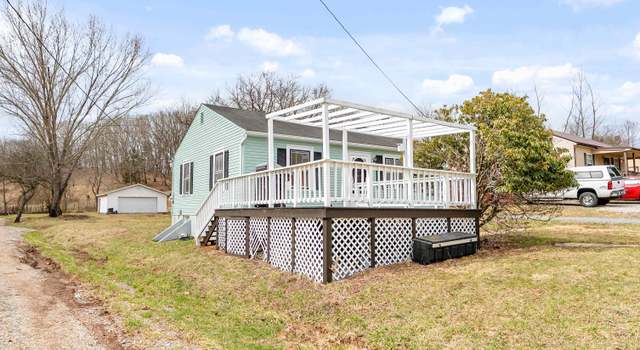 Photo of 3047 Lowmans Ferry Rd, Pulaski, VA 24301