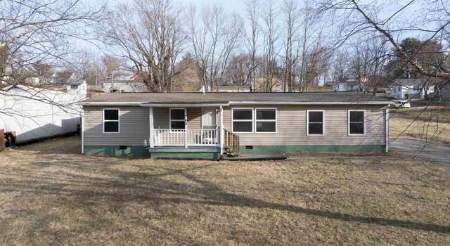 Photo of 740 Montgomery St, Christiansburg, VA 24073
