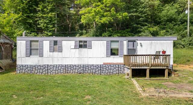 Photo of 2268 Reedsville Rd, Willis, VA 24380