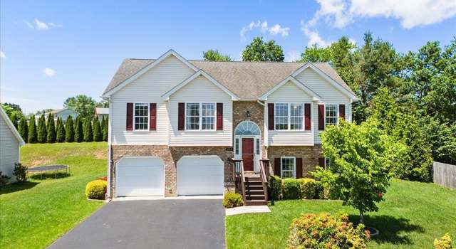 Photo of 440 Chelsea Loop Loop, Christiansburg, VA 24073