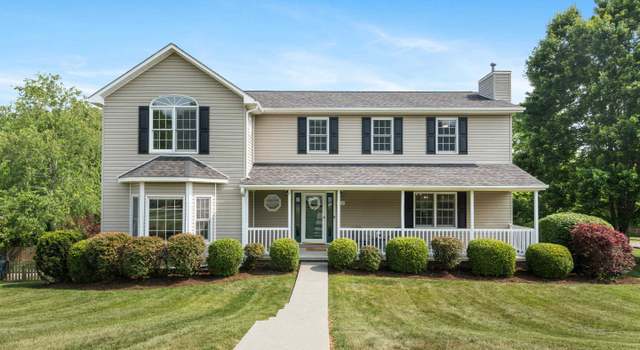 Photo of 1319 Karr Ln, Blacksburg, VA 24060