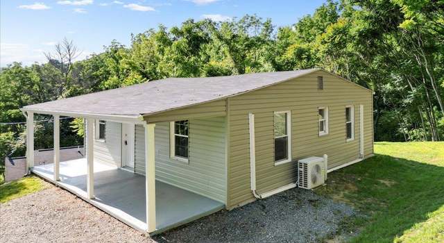 Photo of 1015 Dora Hwy, Pulaski, VA 24301