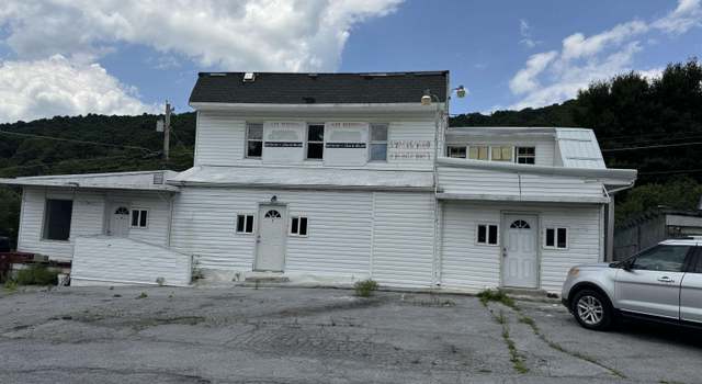 Photo of 110 Toledo St, Bluefield, VA 24605