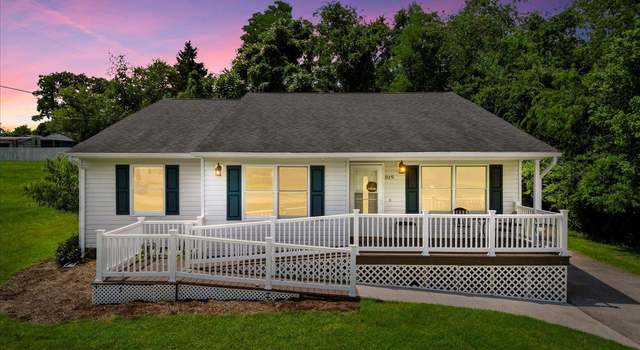Photo of 819 Seventeenth St, Radford, VA 24141