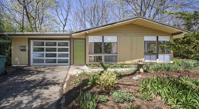 Photo of 328 Eakin St, Blacksburg, VA 24060