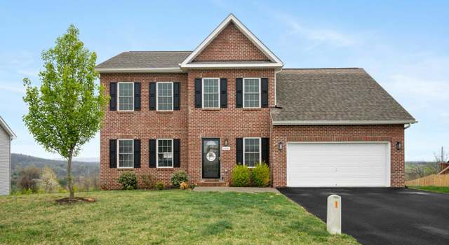 Photo of 1680 Diana Dr, Christiansburg, VA 24073