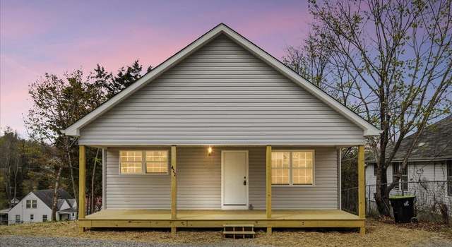 Photo of 422 S Madison Ave, Pulaski, VA 24301