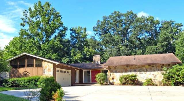 Photo of 308 Chestnut St, Pearisburg, VA 24134