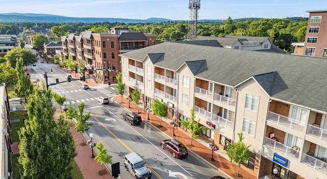 Photo of 401 S Main St #302, Blacksburg, VA 24060