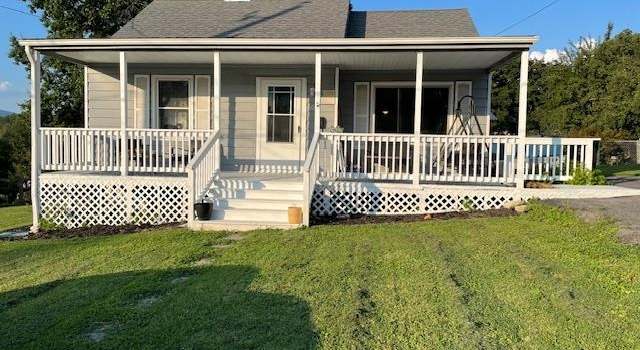 Photo of 607 Easton Rd, Pearisburg, VA 24134