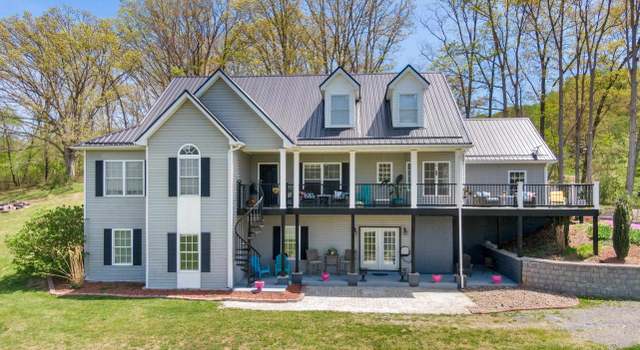 Photo of 267 Hilltop Rd, Pearisburg, VA 24134