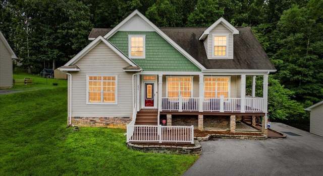 Photo of 235 John Lemley Ln, Christiansburg, VA 24073