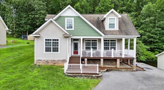 Photo of 235 John Lemley Ln, Christiansburg, VA 24073