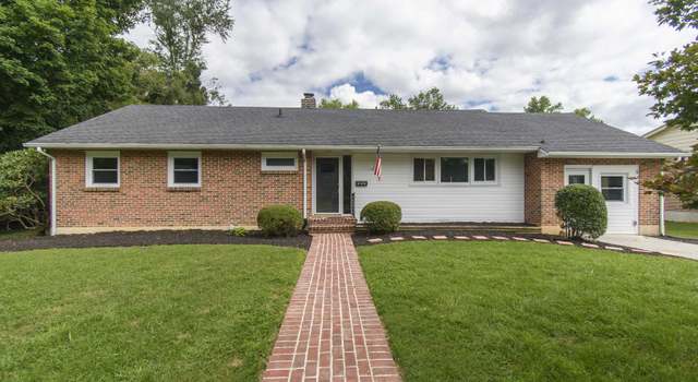 Photo of 304 Ninth St, Radford, VA 24141