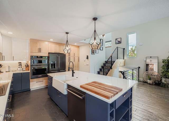 Property at 22 Wellington Ln #2, Edwards, CO 81632, 3 beds, 2.5 baths