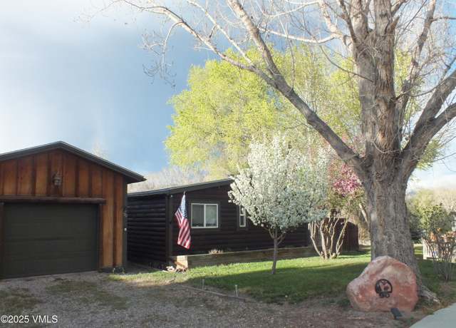 Property at 90 Beacon Ct, Gypsum, CO 81637, 3 beds, 2 baths