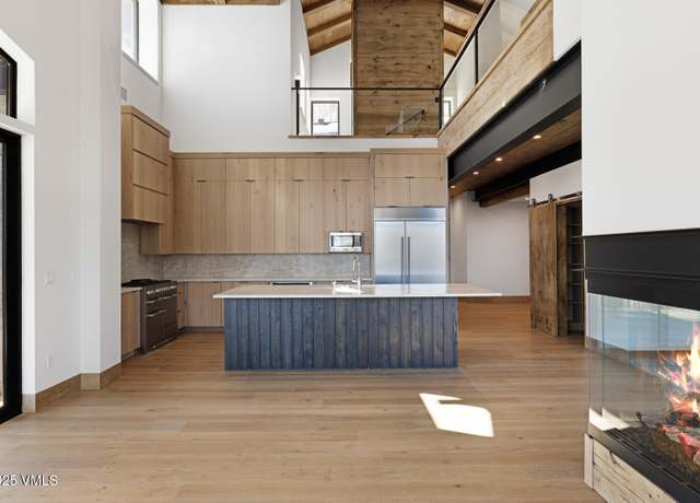 Property at 181 Black Bear Trl, Edwards, CO 81632, 5 beds, 5.5 baths