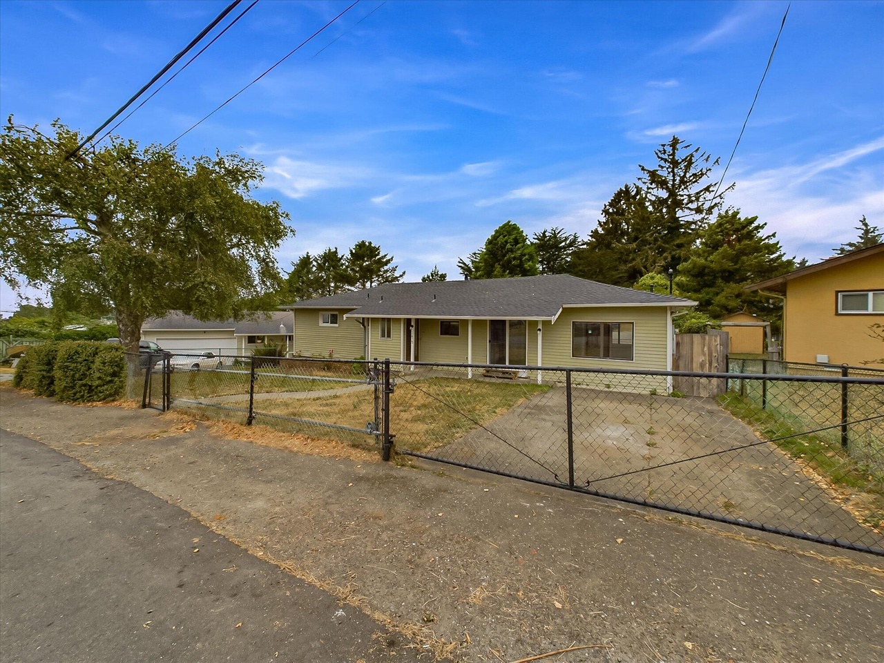 2475 Donna Dr, Eureka, Ca 95503 