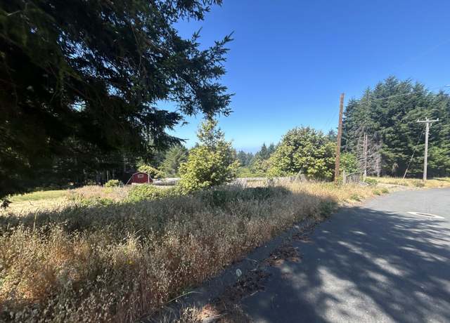 Property at 28 Debbie Ln, Shelter Cove, CA 95589