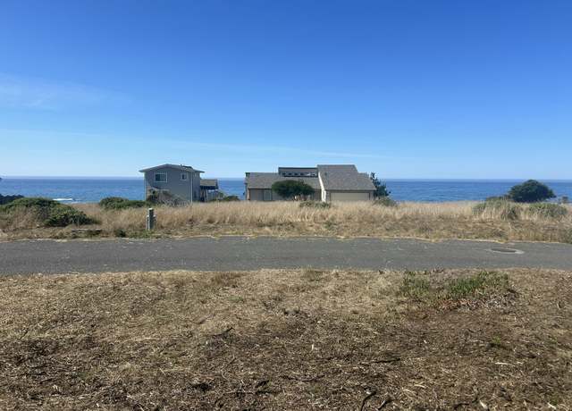 Property at 31 Neptune Dr, Shelter Cove, CA 95589