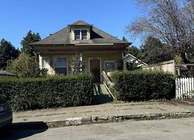 Property at 3340 D St, Eureka, CA 95503, 3 beds, 2 baths