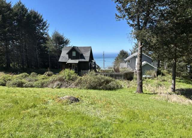 Property at 597 Ridge Rd, Shelter Cove, CA 95589