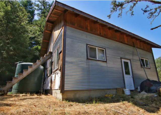 Property at 3806 Thomas Rd, Miranda, CA 95553, 1 bed, 1 bath
