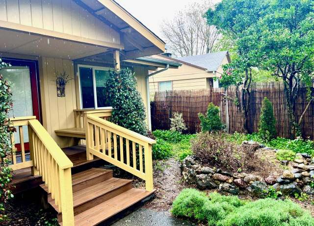 Property at 459 Redway Dr, Redway, CA 95560, 2 beds, 1 bath