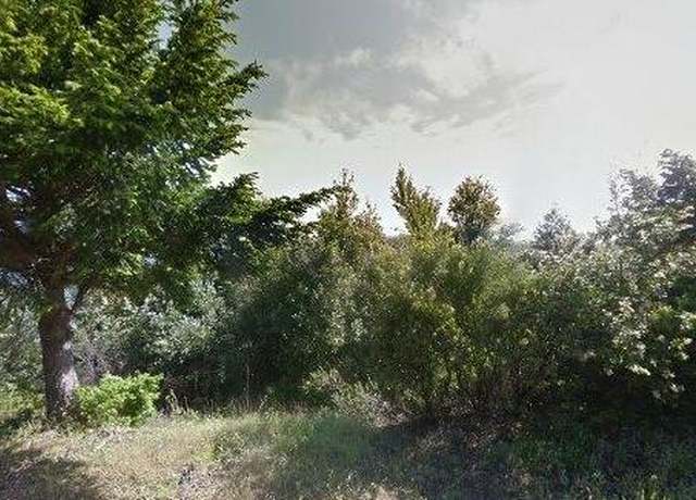 Property at 195 Pepperwood Dr, Whitethorn, CA 95589