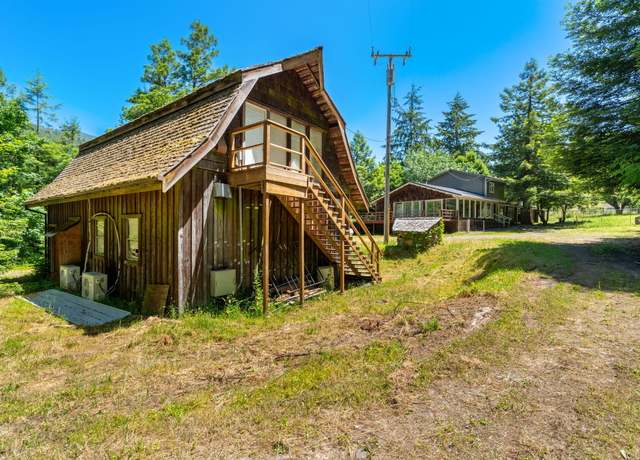 Property at 1174 Cummings Creek Rd, Carlotta, CA 95528, 5 beds, 3 baths