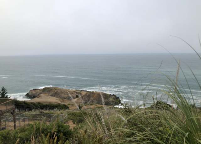 Property at 80 Eel Ct, Shelter Cove, CA 95589