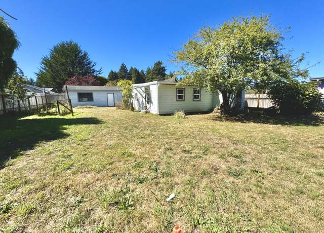 Property at 1942 Crowell Ln, Eureka, CA 95503, 3 beds, 1 bath