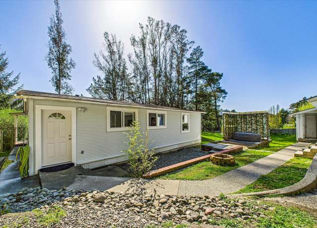 Property at 1879 Freshwater Rd, Freshwater, CA 95503, 2 beds, 1 bath