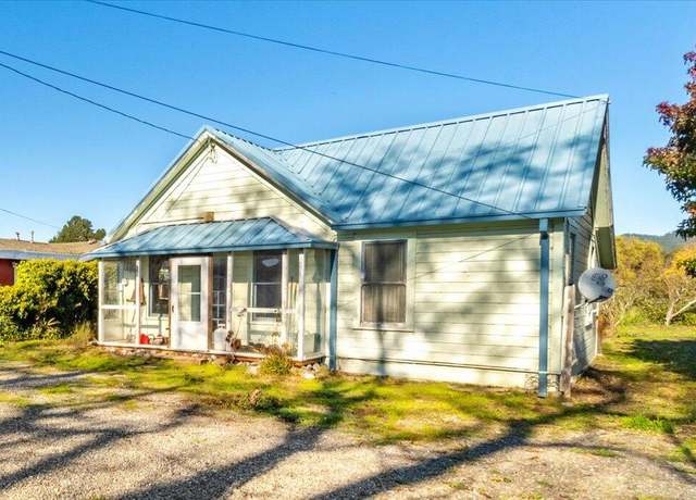 Property at 3419 Payton Ln, Hydesville, CA 95547, 3 beds, 1 bath