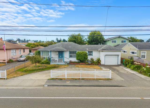 Property at 2734 School St, Fortuna, CA 95540, 3 beds, 2 baths