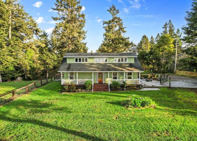 Property at 1805 Sunset Dr, Eureka, CA 95503, 4 beds, 3 baths