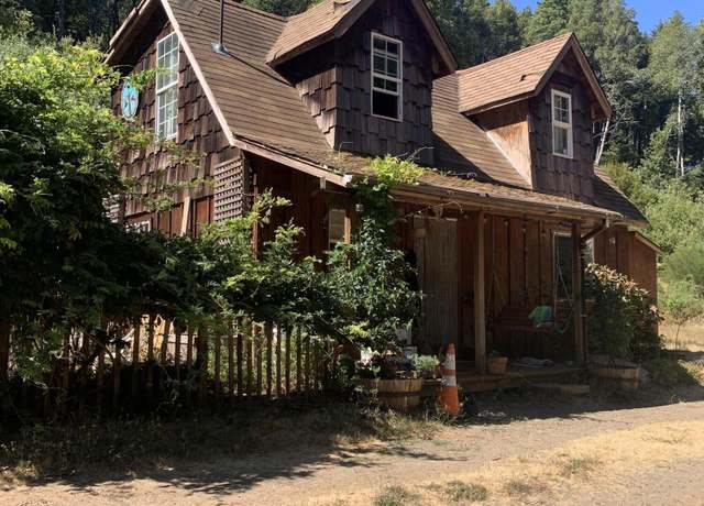 Property at 7942 Briceland-thorne Rd, Whitethorn, CA 95589, 2 beds, 1 bath