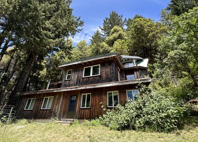 Property at 350 Trillium Ln, Redway, CA 95560, 5 beds, 3 baths
