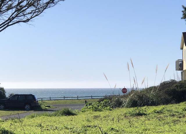 Property at 23 Steelhead Ct, Shelter Cove, CA 95589